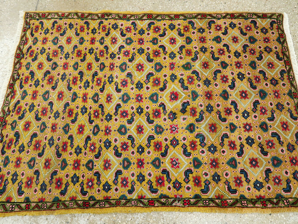 Vintage Persian Mahal Rug, No.25296 - Gsblank