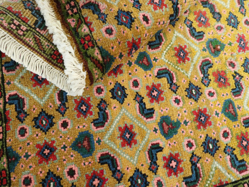 Vintage Persian Mahal Rug, No.25296 - Gsblank