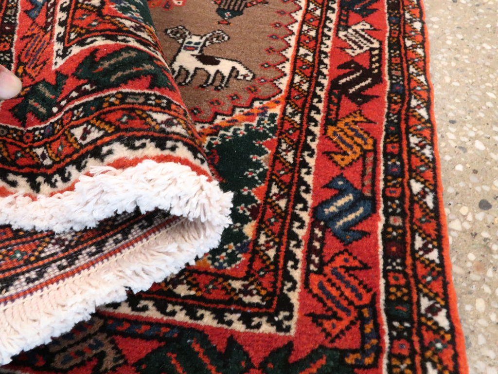 Vintage Persian Shiraz Pictorial Rug, No.25297 - Gsblank