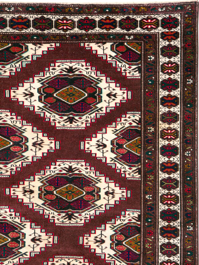 Vintage Central Asian Turkoman Carpet, No.25323 - Gsblank
