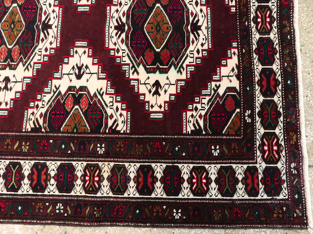 Vintage Central Asian Turkoman Carpet, No.25323 - Gsblank