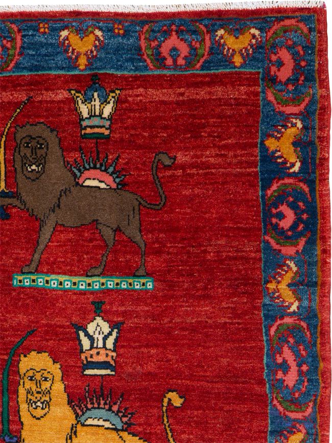 Vintage Persian Qashqai Pictorial Rug, No.25326 - Gsblank