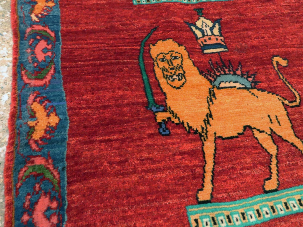 Vintage Persian Qashqai Pictorial Rug, No.25326 - Gsblank