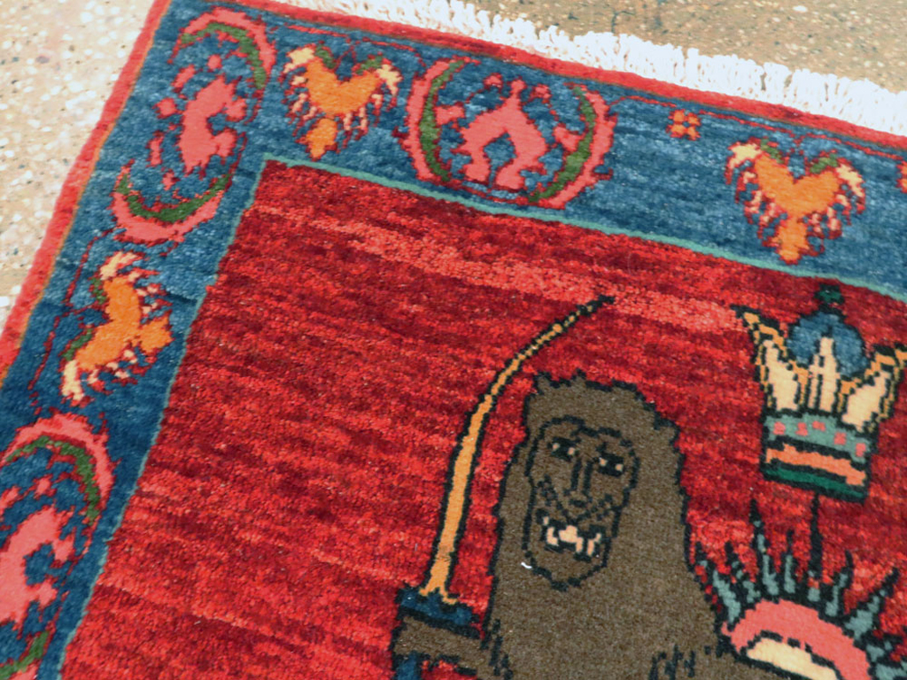 Vintage Persian Qashqai Pictorial Rug, No.25326 - Gsblank