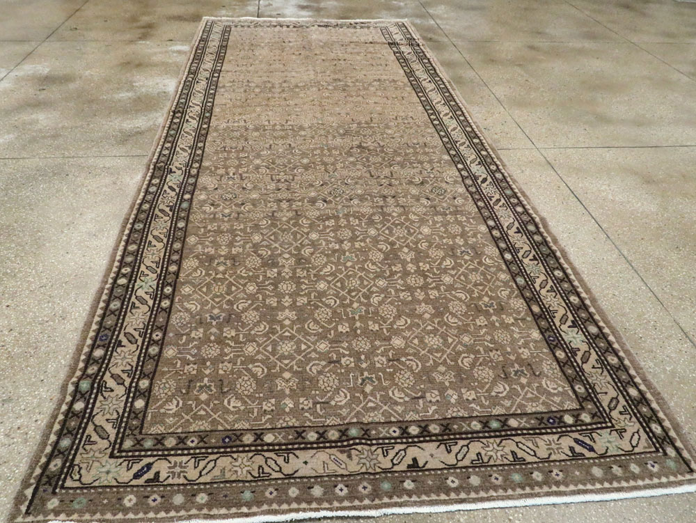 Vintage Persian Malayer Gallery Carpet, No.25374 - Gsblank