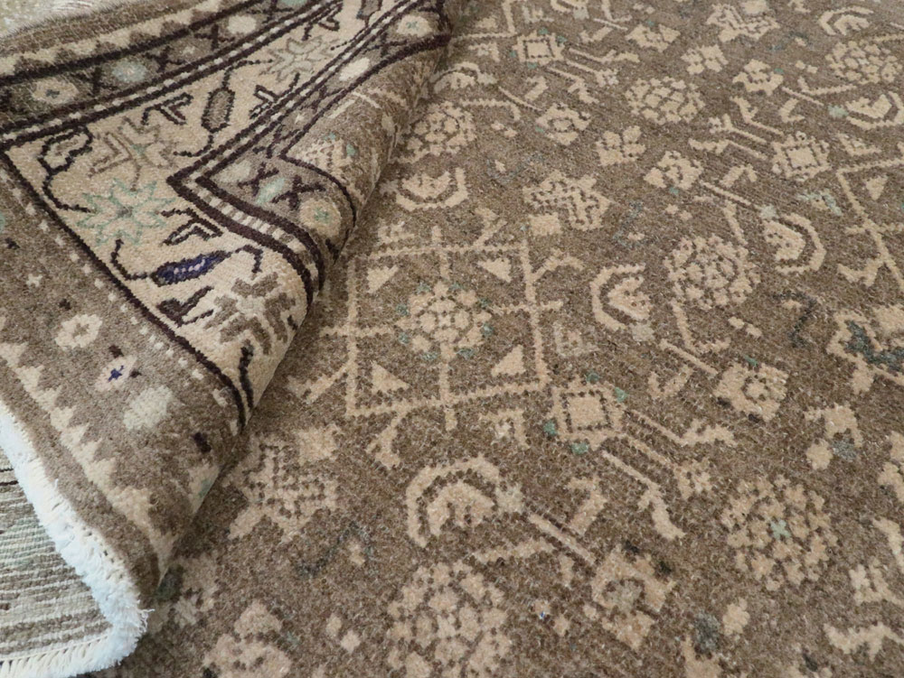 Vintage Persian Malayer Gallery Carpet, No.25374 - Gsblank