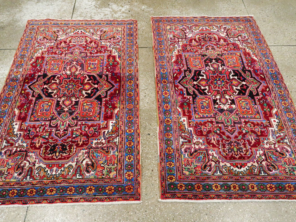 Vintage Persian Heriz Throw Rug (Pair: 2 of 2), No.25377 - Gsblank