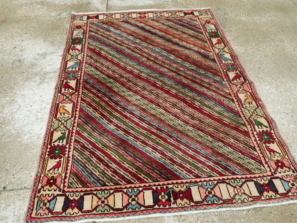 Vintage Persian Shiraz Rug, No.25379 - Gsblank