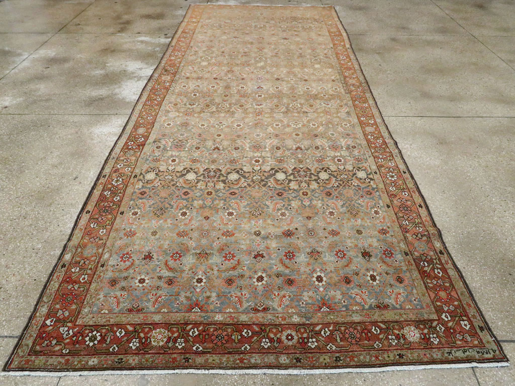 Antique Persian Gallery Malayer Carpet, No.25477 - Gsblank