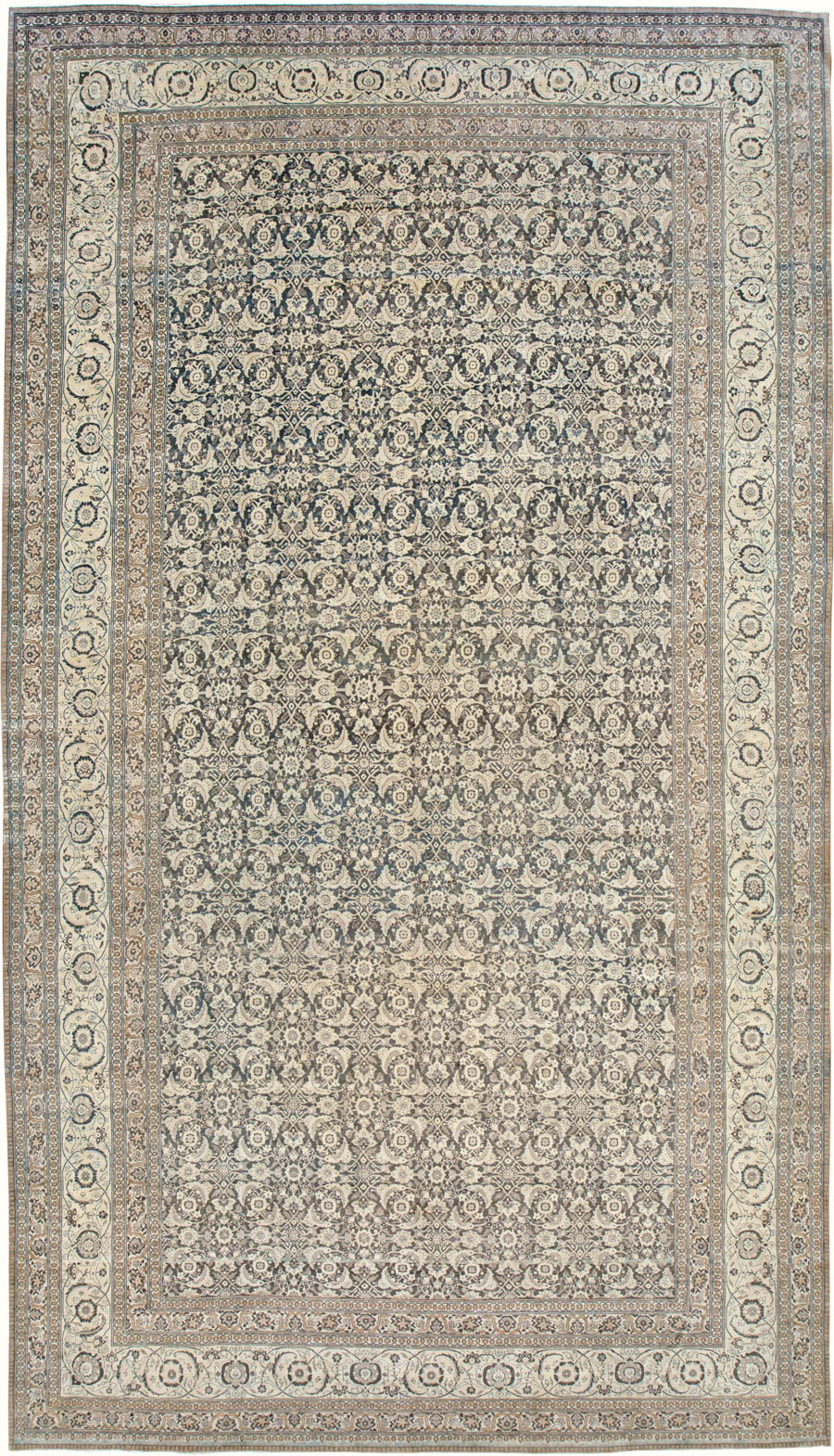 Antique Persian Tabriz Carpet, No.25490 - Gsblank