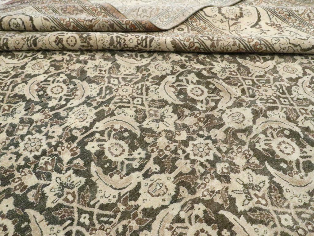 Antique Persian Tabriz Carpet, No.25490 - Gsblank