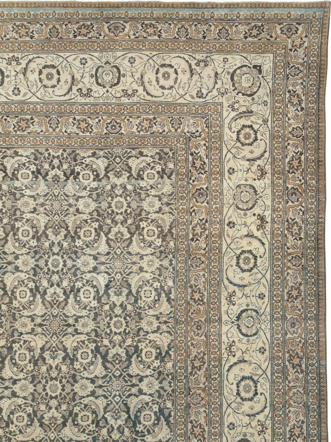Antique Persian Tabriz Carpet, No.25490 - Gsblank