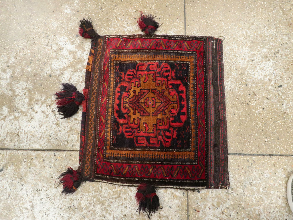 Vintage Persian Baluch Bag Face, No.25512 - Gsblank