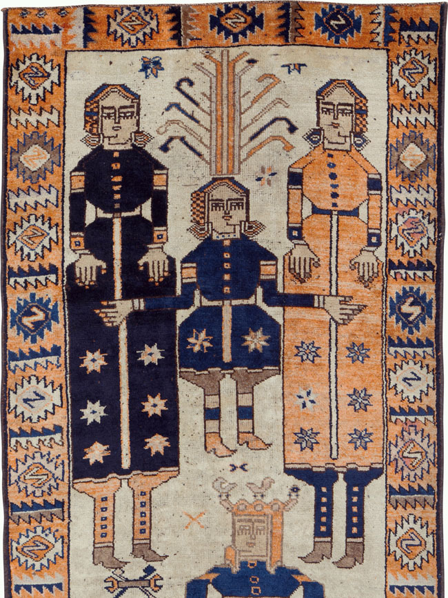 Vintage Persian Bakhtiari Pictorial Rug, No.25561 - Gsblank