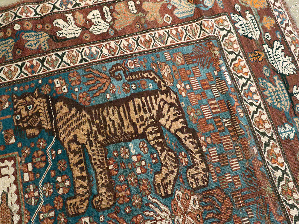 Antique Persian Qashqai Pictorial Rug, No.25570 - Gsblank