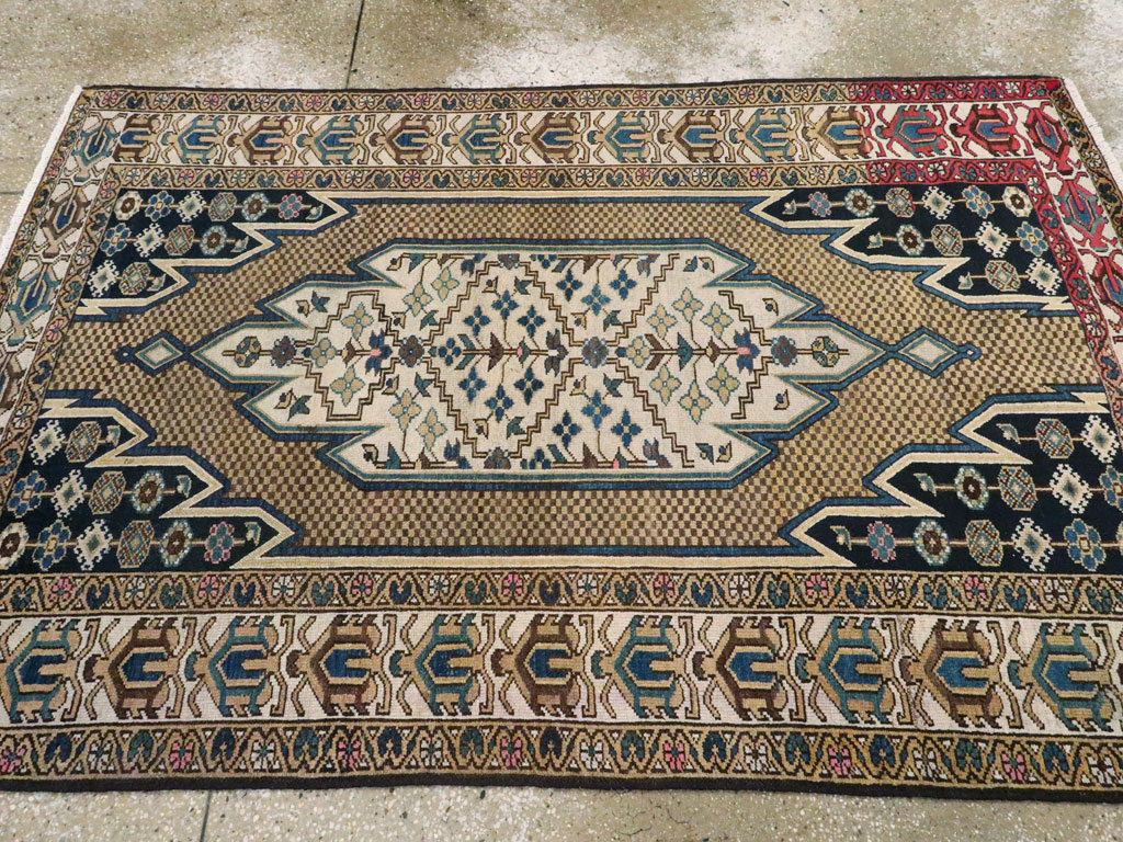 Antique Persian Malayer Rug, No.25585 - Gsblank