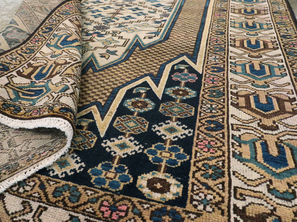 Antique Persian Malayer Rug, No.25585 - Gsblank