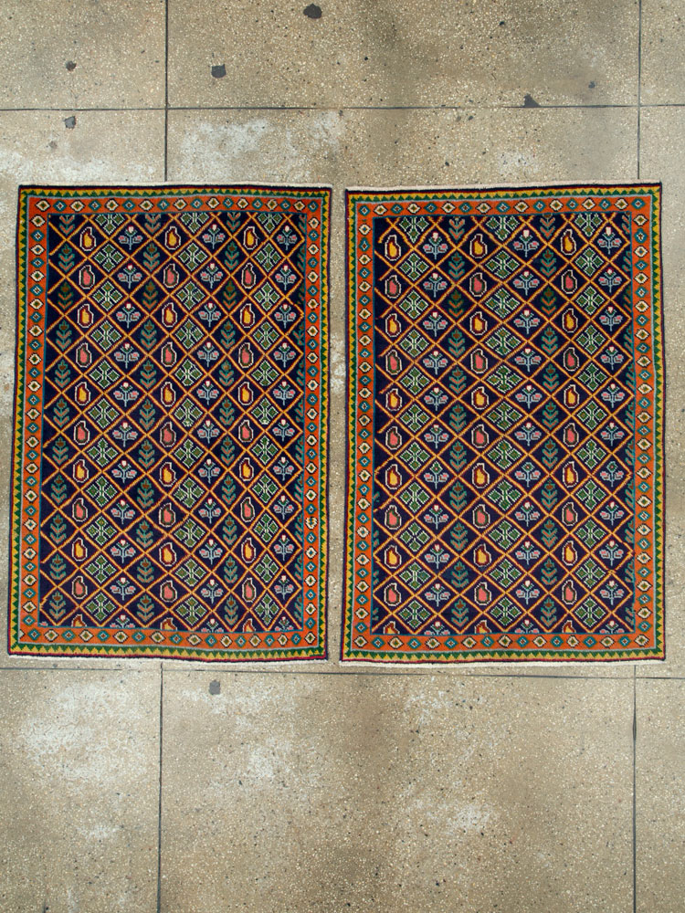 Vintage Persian Tabriz Rug (Pair: 1 of 2), No.25587 - Gsblank