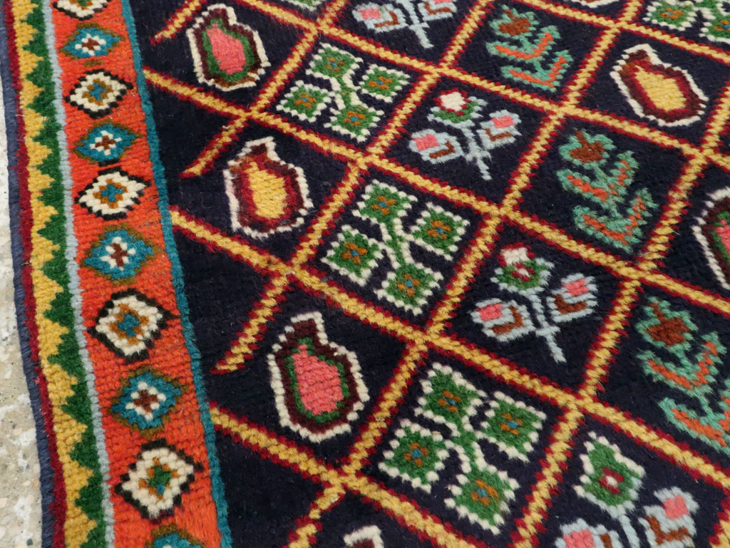 Vintage Persian Tabriz Rug (Pair: 2 of 2), No.25588 - Gsblank