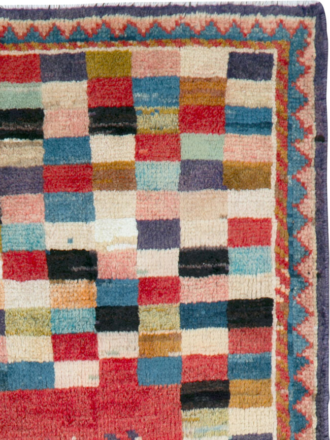 Vintage Pictorial Mahal Rug, No.25595 - Gsblank