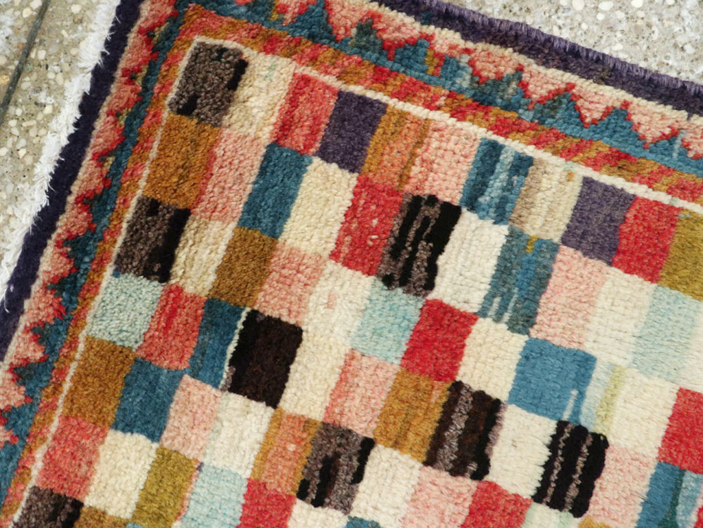 Vintage Pictorial Mahal Rug, No.25595 - Gsblank