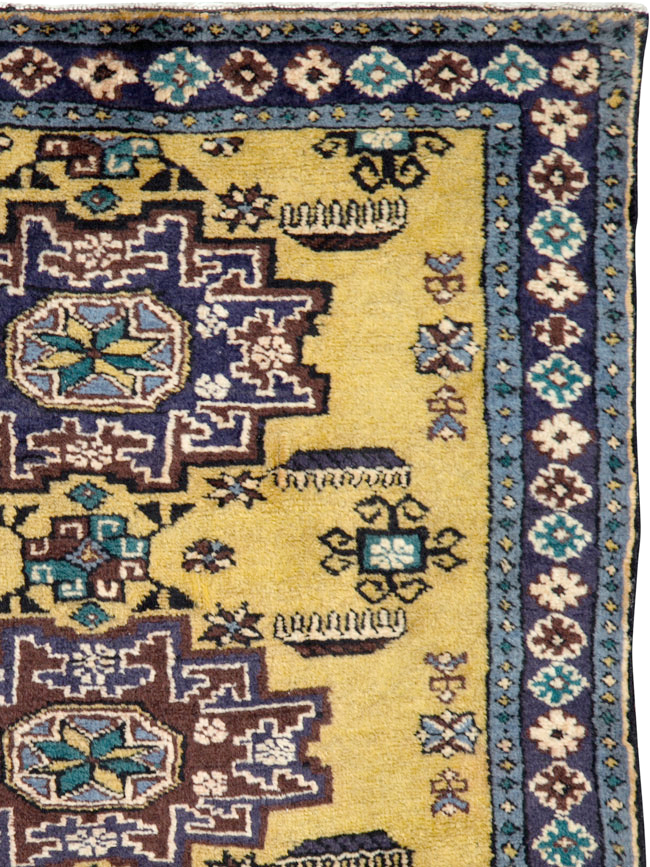 Vintage Tabriz Rug, No.25603 - Gsblank