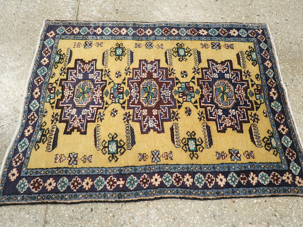 Vintage Tabriz Rug, No.25603 - Gsblank