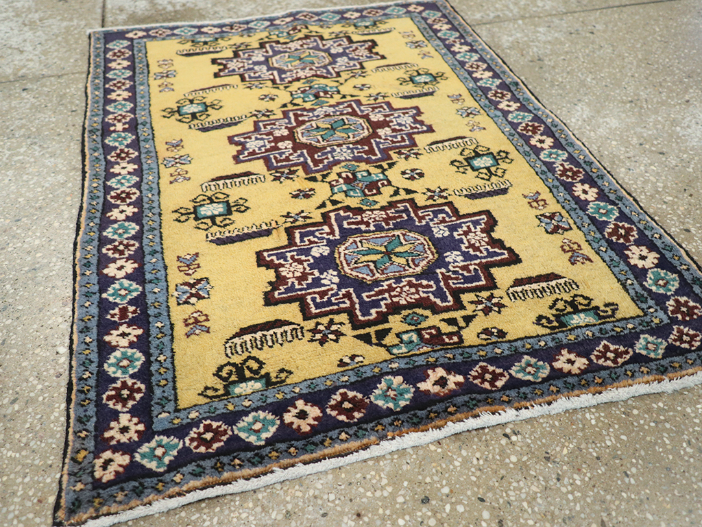 Vintage Tabriz Rug, No.25603 - Gsblank