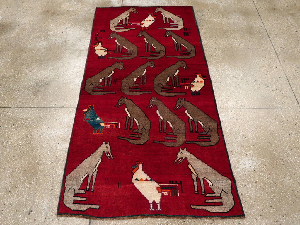 Vintage Persian Shiraz Pictorial Rug, No.25607 - Gsblank