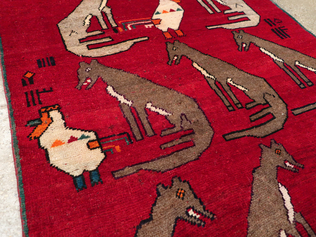 Vintage Persian Shiraz Pictorial Rug, No.25607 - Gsblank