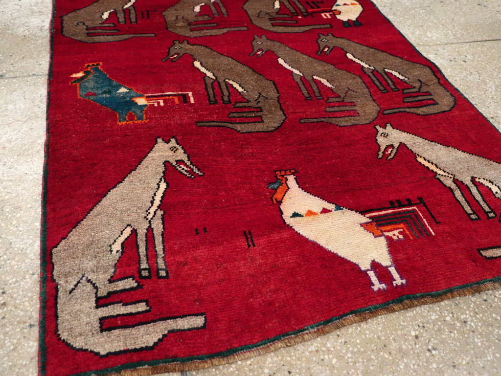 Vintage Persian Shiraz Pictorial Rug, No.25607 - Gsblank