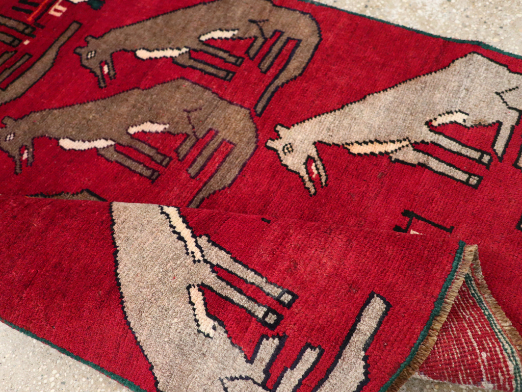 Vintage Persian Shiraz Pictorial Rug, No.25607 - Gsblank