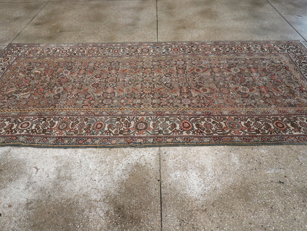 Antique Persian Mahal Gallery Carpet, No.25609 - Gsblank