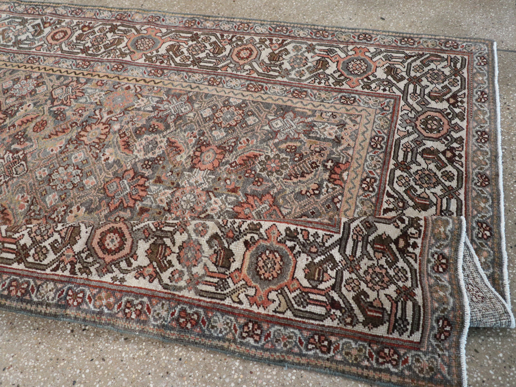 Antique Persian Mahal Gallery Carpet, No.25609 - Gsblank