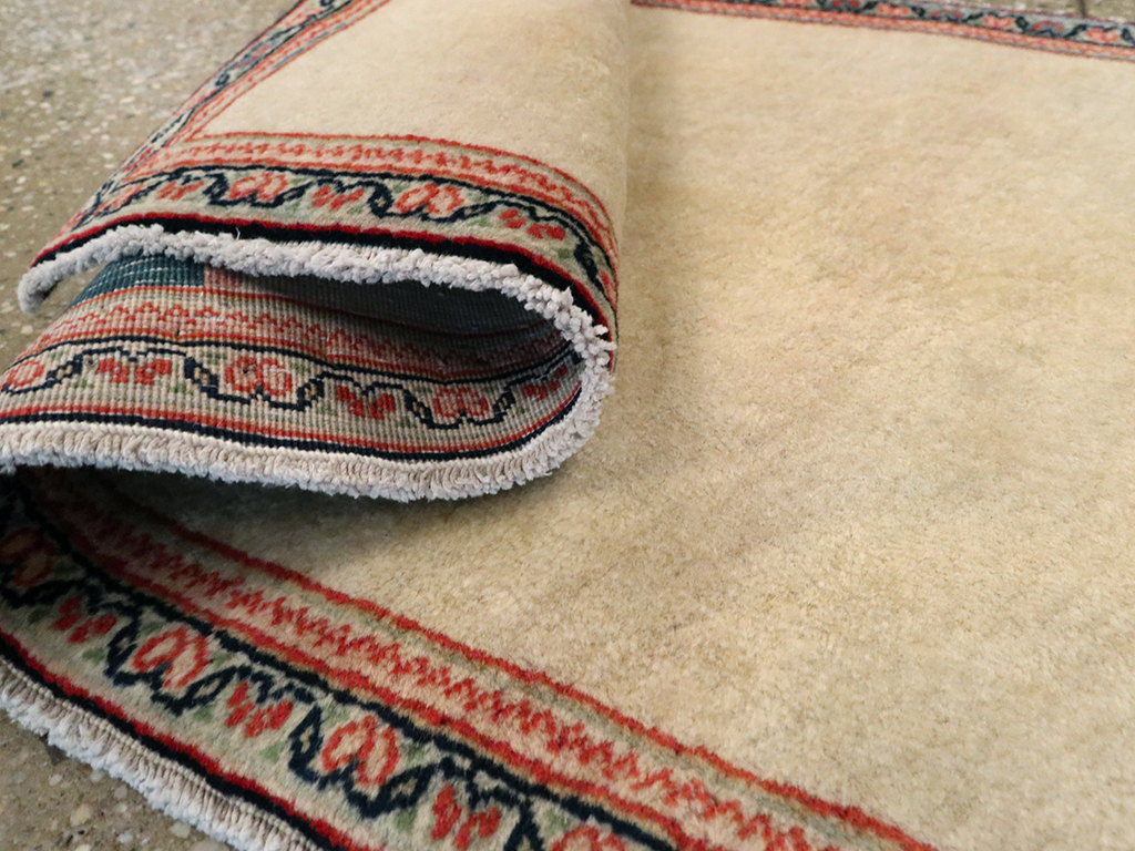 Antique Persian Kashan Pictorial Rug, No.25617 - Gsblank