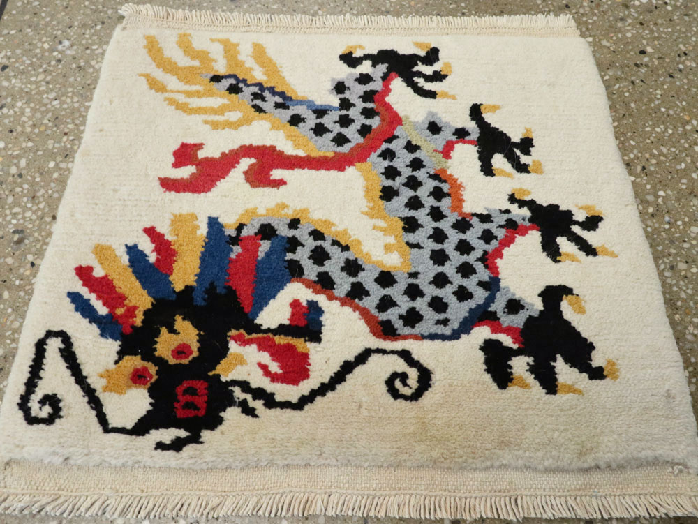Vintage Chinese Dragon Art Deco Rug, No.25656 - Gsblank