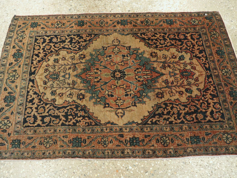 Antique Persian Tabriz Hagi Jalili Rug, No.25684 - Gsblank