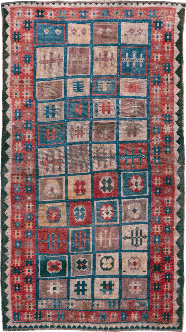 Vintage Persian Gabbeh Throw Rug, No.25693 - Gsblank