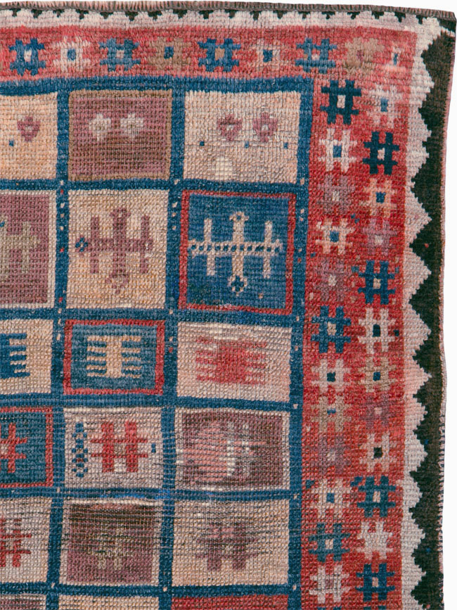Vintage Persian Gabbeh Throw Rug, No.25693 - Gsblank