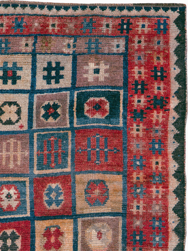 Vintage Persian Gabbeh Throw Rug, No.25693 - Gsblank
