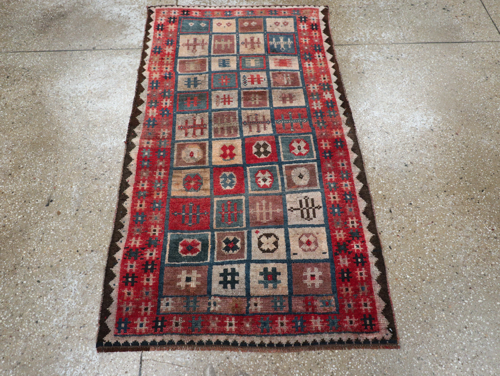 Vintage Persian Gabbeh Throw Rug, No.25693 - Gsblank