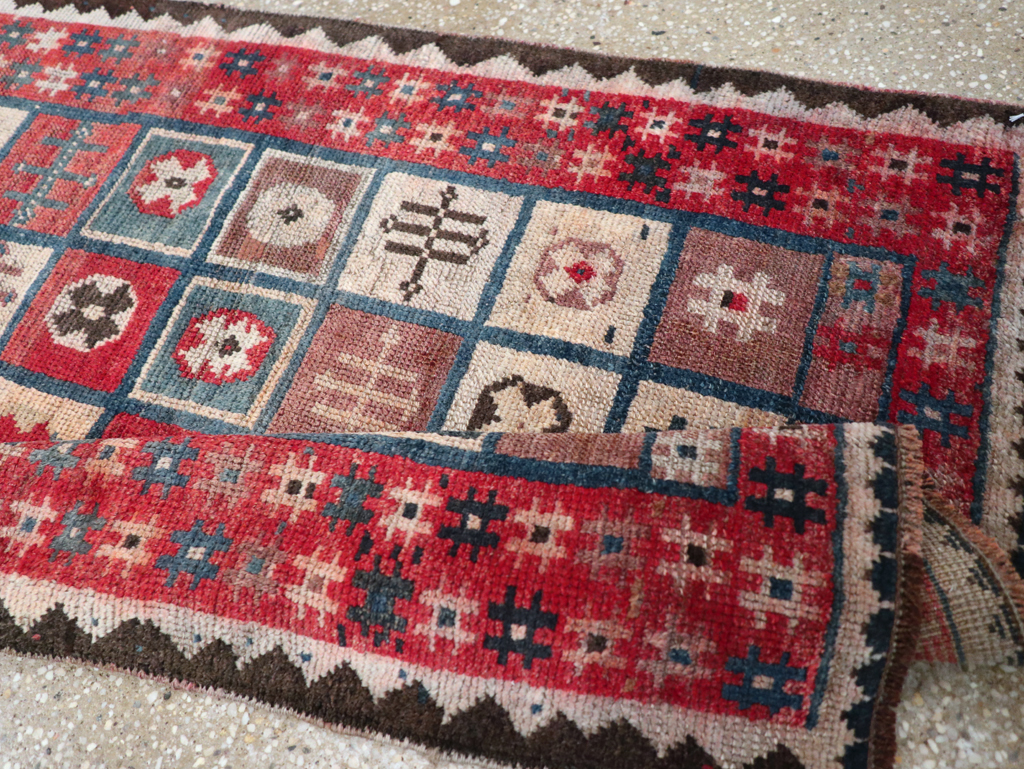 Vintage Persian Gabbeh Throw Rug, No.25693 - Gsblank