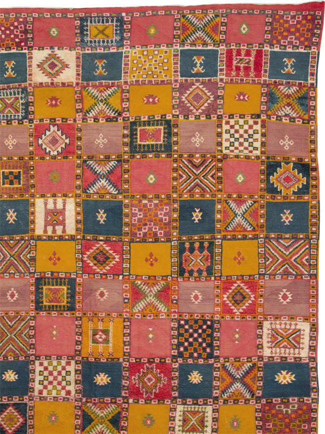 Vintage Moroccan Oversize Carpet, No.25717 - Gsblank