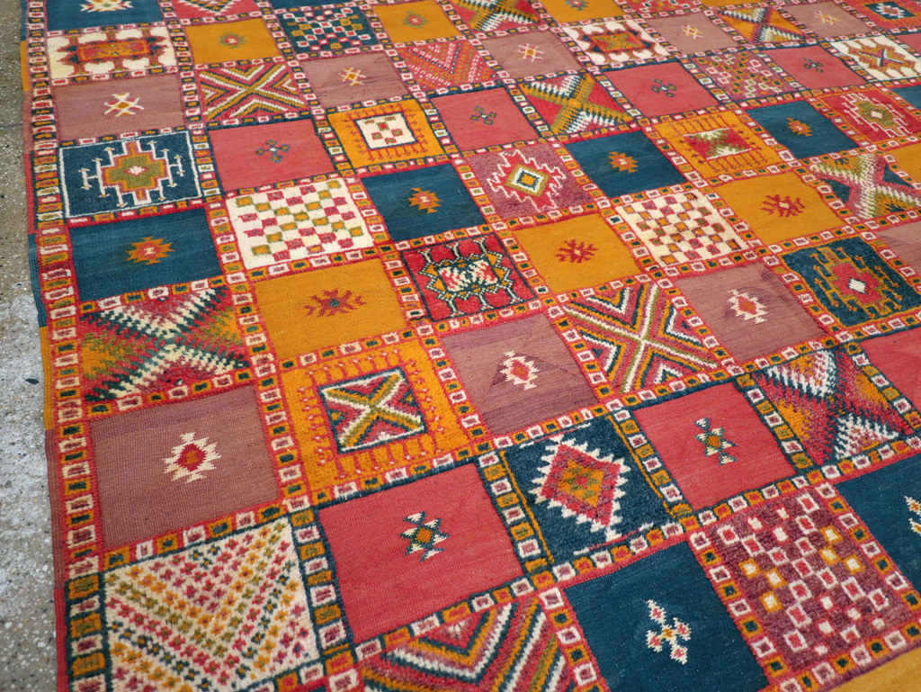 Vintage Moroccan Oversize Carpet, No.25717 - Gsblank