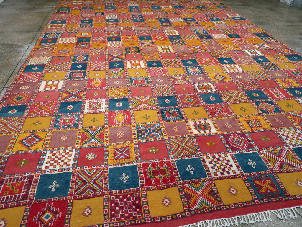 Vintage Moroccan Oversize Carpet, No.25717 - Gsblank