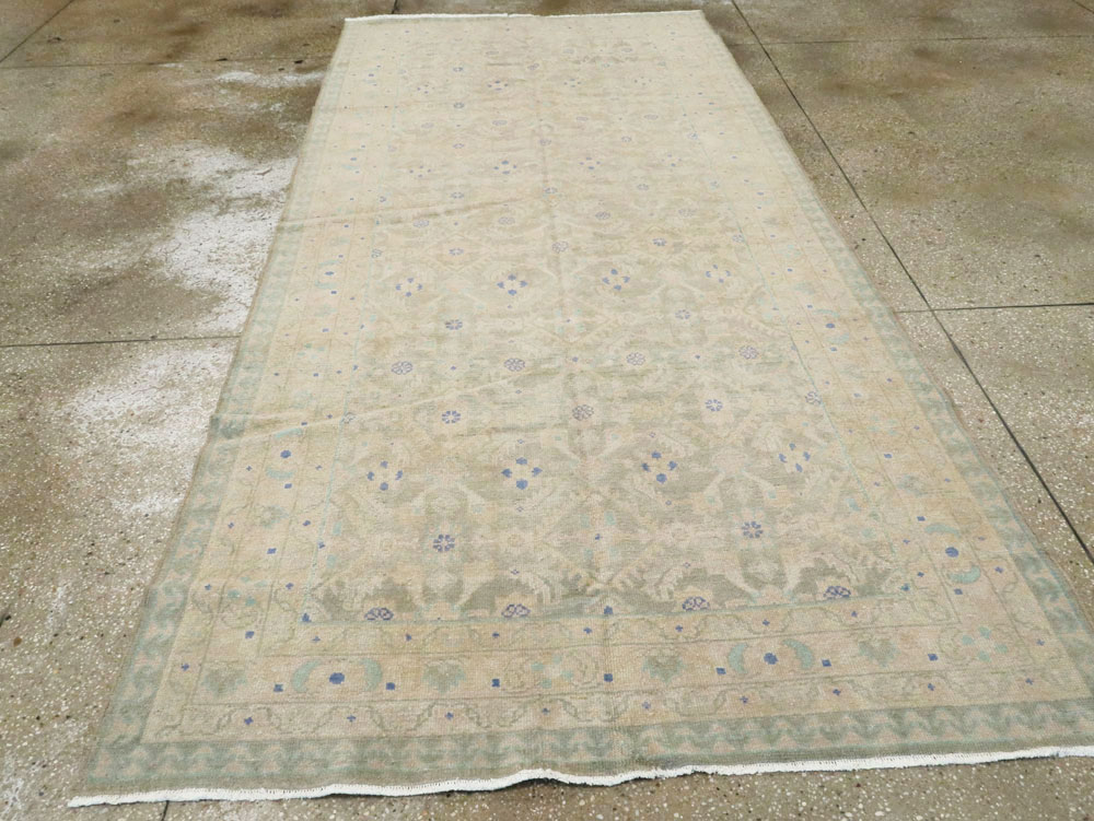 Vintage Persian Malayer Gallery Carpet, No.25742 - Gsblank
