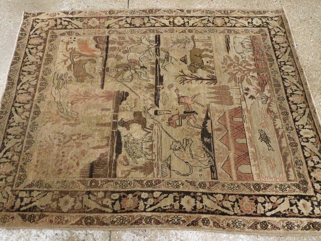 Antique Persian Pictorial Tabriz Rug, No.25828 - Gsblank