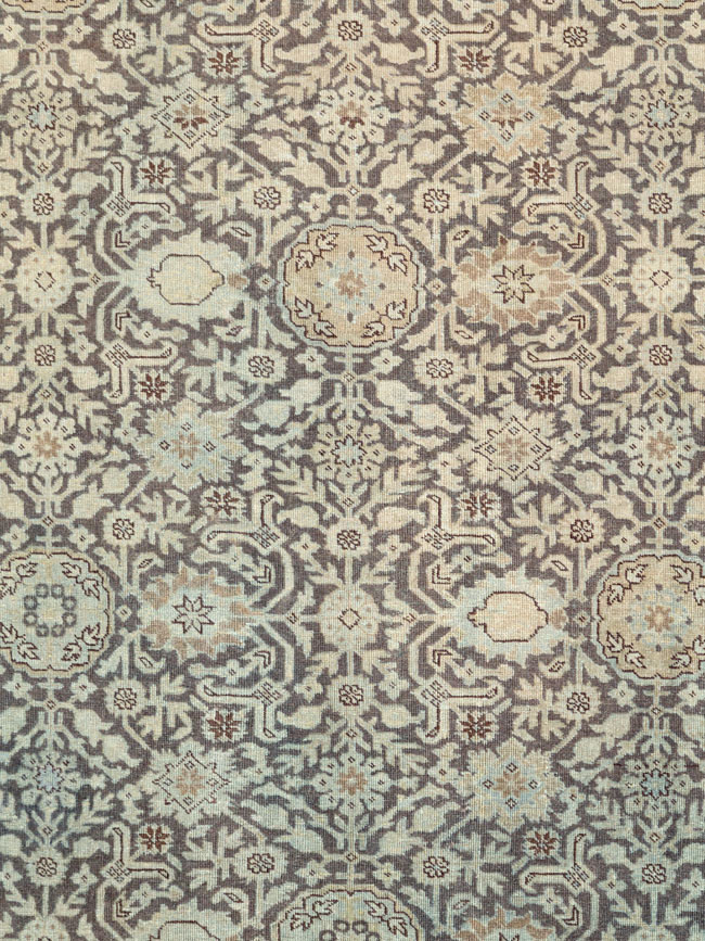 Antique Persian Tabriz Carpet, No.25834 - Gsblank