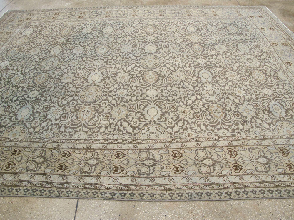 Antique Persian Tabriz Carpet, No.25834 - Gsblank