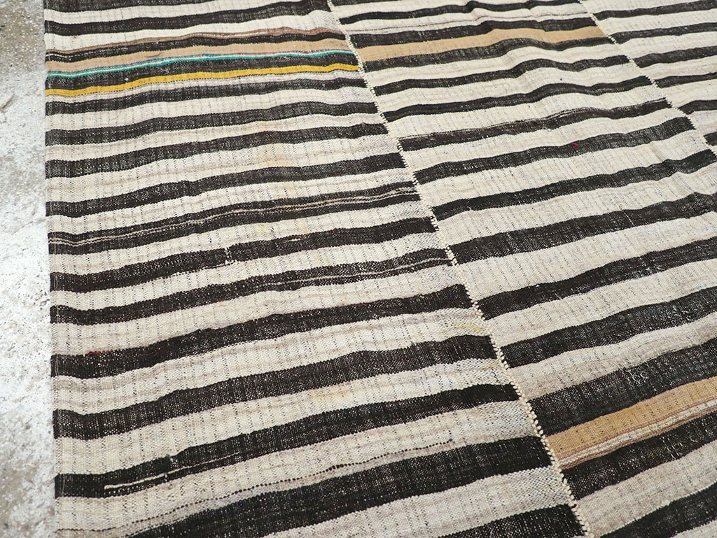 Vintage Persian Flatweave Kilim Accent Rug, No.25843 - Gsblank